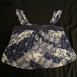 Junior’s B Wear crop top in size xl